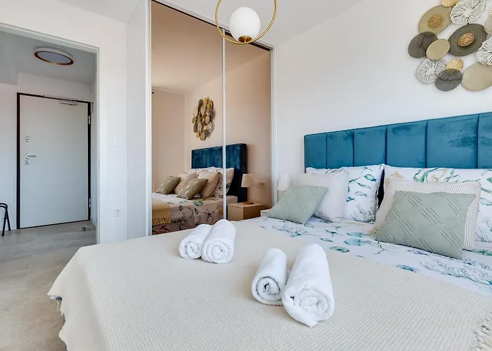 Salt Bloom شقة نين