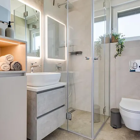 Salt Bloom דירה נין