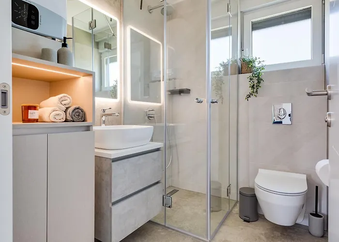 Salt Bloom Апартаменты Нин