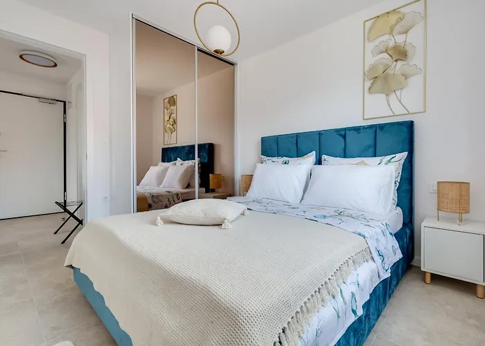 Апартаменты Salt Bloom Нин