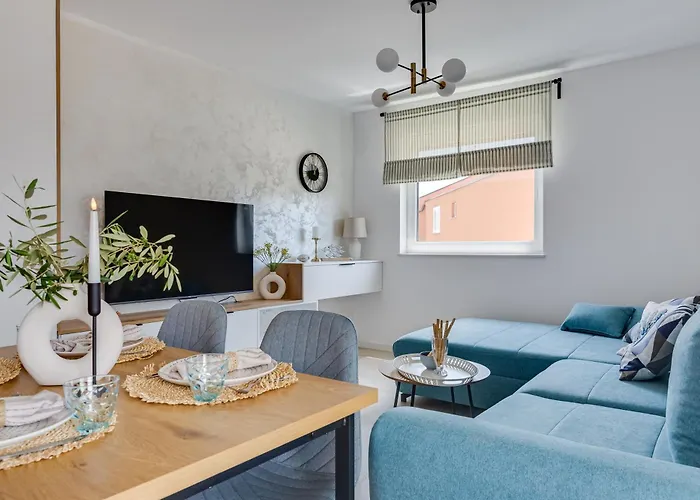 Salt Bloom Апартаменты Нин