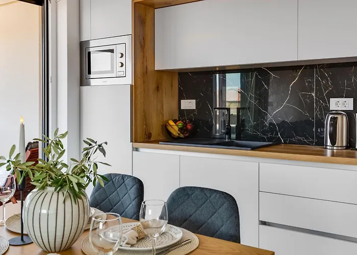 Salt Bloom Апартаменты Нин